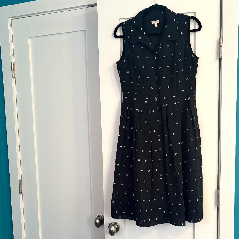 Talbots daisy print dress with collar and buttons size 6